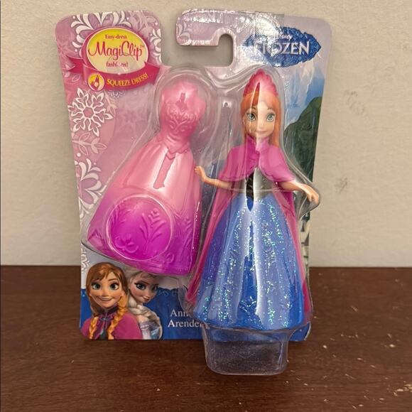 Disney | Frozen Anna MagicClip Doll - Pink and Blue NIB - Picture 1 of 5